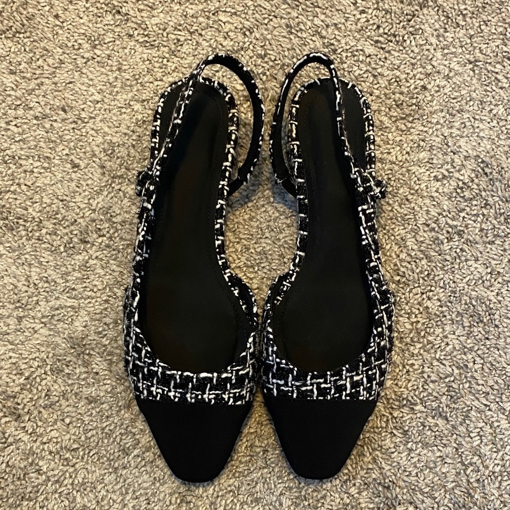 Elegant Black and White Women's Size 9 Slingback Shoes